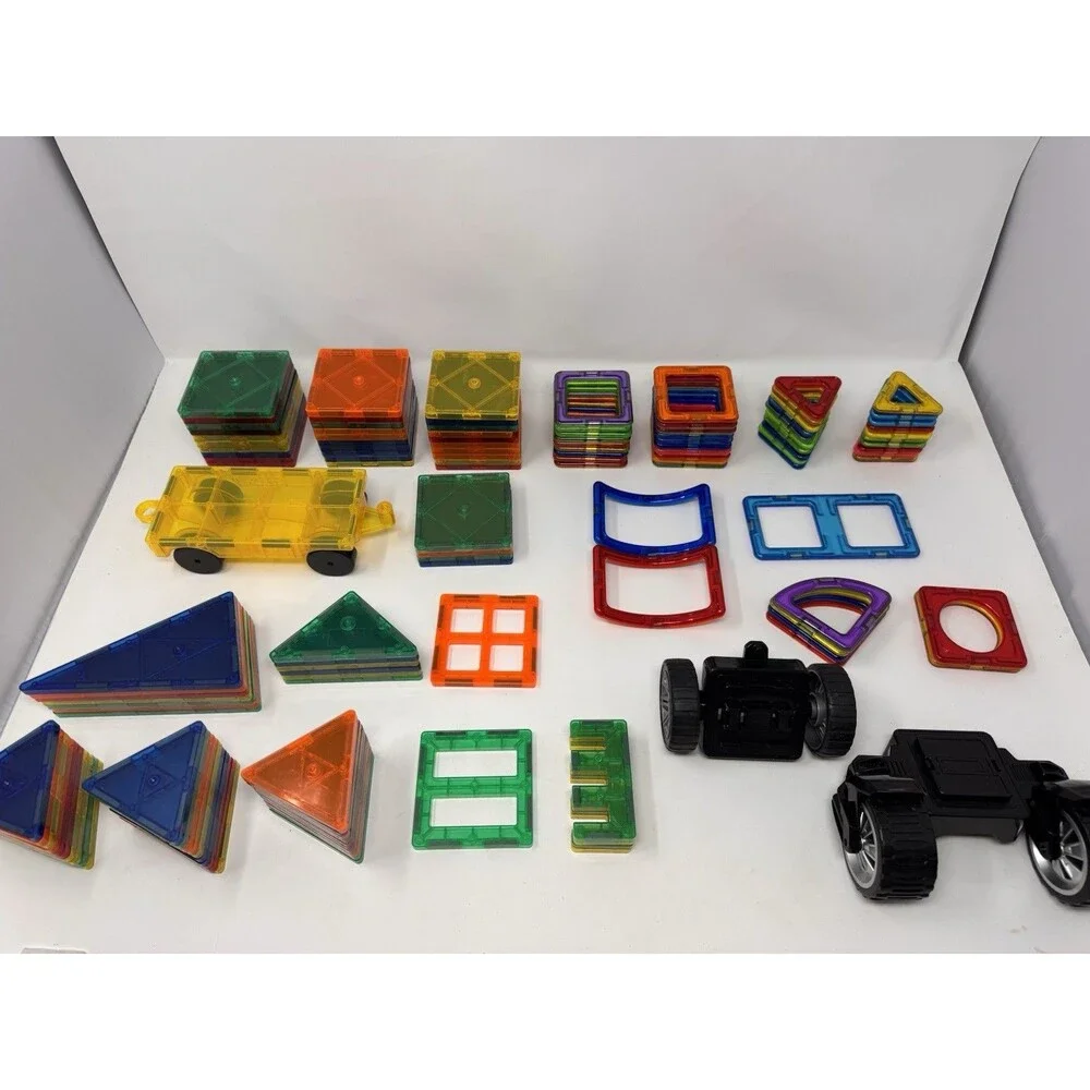 Magformers Magnetic Tiles Building Lot 134 Pieces w Wheels Squares Triangles